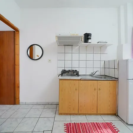Vaitsa House *